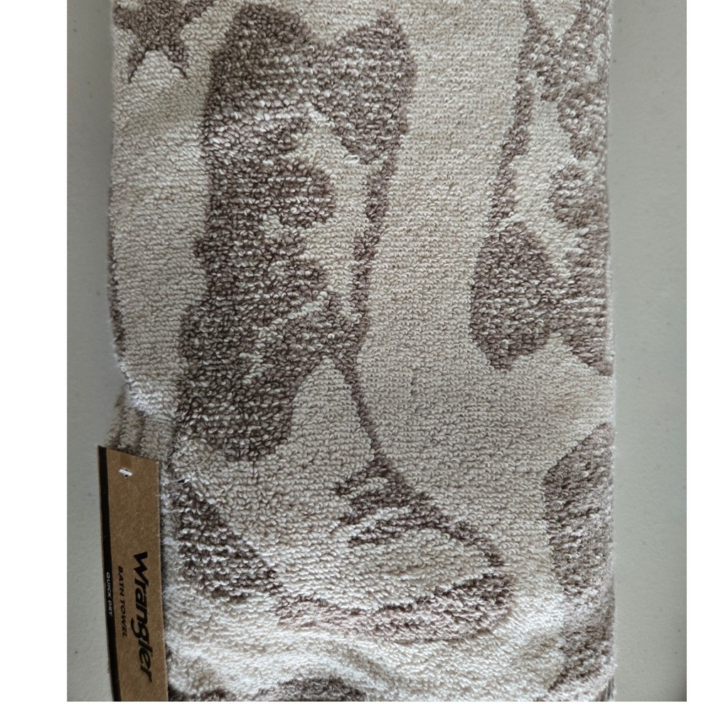 Wrangler 3 Piece Towel Set Tan Cowboy Boots Stars Quick Dry 1 Bath 2 Hand Towels - Picture 2 of 5